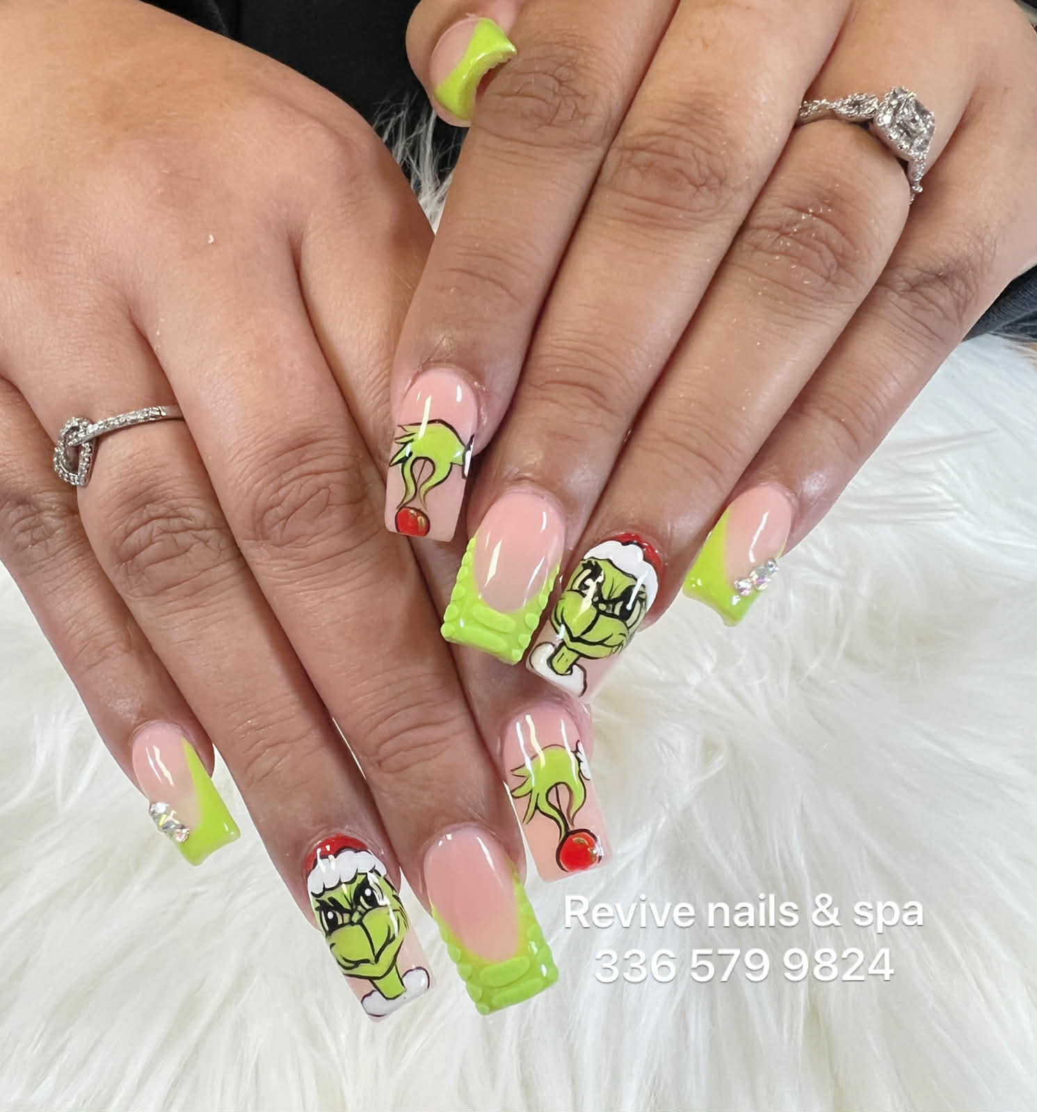 Revive Nails & Spa nail photo 2